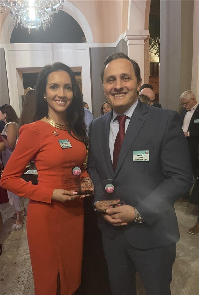 Judges Jorge Perez Santiago and Cristina Rivera Correa Honored with 40 Under 40 Award by Miami-Dade Bar Association Young Lawyers Section